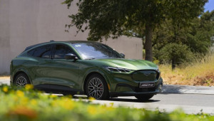 Ford Mustang Mach-E giảm 900 triệu đồng, giá niêm yết chỉ còn từ 1,699 tỷ đồng