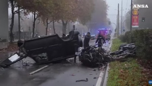 Mercedes G63 nát tươm sau va chạm: Tài xế không bằng lái, khung gầm tách rời thân xe