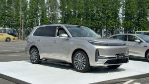 Xem trước Geely Galaxy M9 sẽ về Việt Nam vào năm sau: SUV cỡ lớn ngập trang bị, giá quy đổi chỉ từ 746 triệu VNĐ