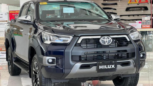 Toyota Hilux 2024 bắt đầu được đại lý Việt nhận cọc, giá khởi điểm từ 700 triệu đồng