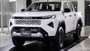 Toyota Hilux 2026 chốt lịch ra mắt Việt Nam, ưu đãi đặc biệt cho 500 khách hàng đặt cọc sớm