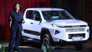 17 triệu người dùng toàn cầu và bước tiến mới của Toyota Hilux tại Việt Nam