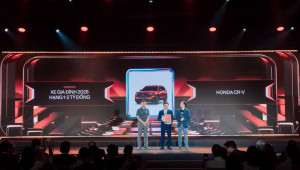 Honda CR-V nhận giải thưởng “Xe gia đình - Hạng 1-2 tỷ đồng” tại Lễ công bố và trao giải Better Choice Awards 2026