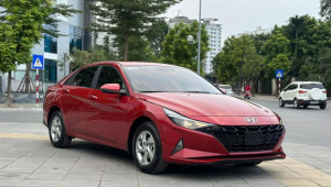 Hyundai Elantra bản tiêu chuẩn được đại lý ồ ạt ưu đãi: Cao nhất lên đến 70 triệu đồng