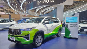 Toyota ra mắt Innova Hybrid phiên bản mới chạy bằng nhiên liệu sinh học: Tăng tốc phấn khích như xe điện