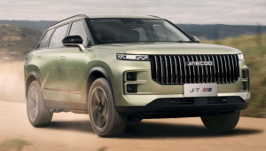 Jaecoo J7 PHEV có thêm bản AWD mạnh 354 mã lực nhưng tầm hoạt động thuần điện giảm 20 km