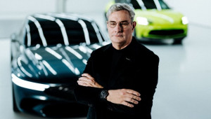 Luc Donckerwolke được tôn vinh nhờ tái định vị thương hiệu Kia toàn cầu