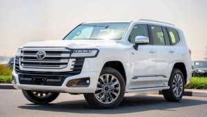 Toyota Land Cruiser Hybrid được đại lý nhận cọc: Giá dự kiến khoảng 4,6 tỷ đồng, có thể giao xe từ tháng 9