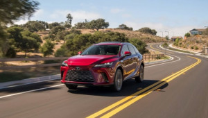 Lexus RX 2026 ra mắt: Nâng cấp loạt tiện nghi, thêm bản PHEV giá “mềm”