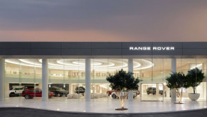 Land Rover Long Biên giới thiệu dịch vụ cá nhân hóa hàng đầu SV Bespoke dành cho mẫu Range Rover