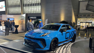 Chiêm ngưỡng Lynk & Co 03+ TCR tại Việt Nam: Sedan thể thao mang DNA đường đua cực chất