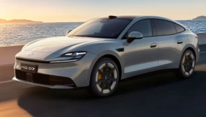 MG 07 PHEV lộ diện với tầm chạy điện 245 km, đổ đầy bình đi 1.745 km