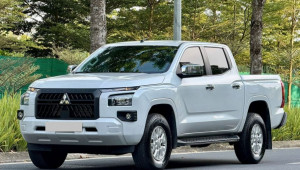 Mitsubishi bứt phá trong tháng 8: Triton lập kỷ lục dẫn đầu top xe động cơ đốt trong bán chạy