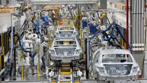 Việt Nam lọt nhóm 4 quốc gia có nhiều nhà máy ô tô nhất nhưng năng lực sản xuất còn khiêm tốn