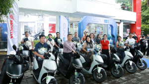 Chính thức bàn giao xe máy điện Honda CUV e: đến những khách hàng đầu tiên