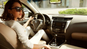 Những lỗi thường gặp khi phụ nữ lái xe và lý do phía sau
