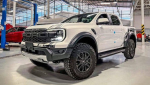 Vừa cập bến đại lý, Ford Ranger Raptor 2023 đã “kênh” giá 40 triệu đồng