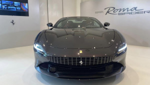 Siêu xe mui trần Ferrari Roma Spider 