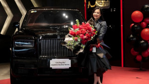 “Kim cương đen” Rolls-Royce Cullinan Black Badge của “Chị Ông Địa” bất ngờ được rao bán hơn 39 tỷ đồng