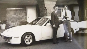 Hé lộ thói quen sử dụng xe hơi độc lạ của cựu CEO Apple: Cứ 6 tháng đổi xe một lần