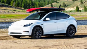 Sau một tháng hạ giá, Tesla bất ngờ tăng giá trở lại các dòng xe của mình