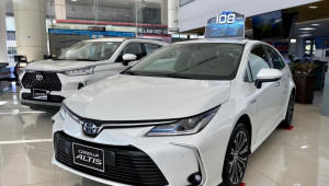 Quyết đối đầu Kia K3: Toyota Corolla Altis ưu đãi lên đến 100 triệu đồng tại đại lý
