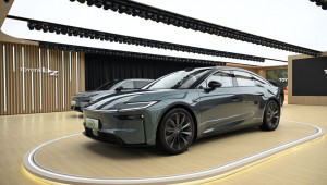 Toyota nhận đặt hàng mẫu bZ7: Sedan điện sở hữu hệ điều hành Huawei, đi được 700 km/sạc