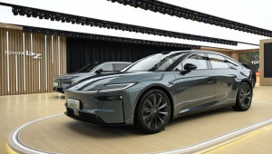 Toyota bZ7 chốt hơn 3.100 đơn đặt hàng sau một tiếng ra mắt: Sedan điện sở hữu công nghệ Huawei, đi được 710 km/sạc