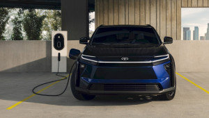 Xe điện Toyota bZ 2026 trình làng: Giá từ 919 triệu VNĐ