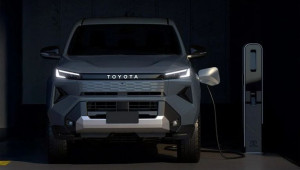 Toyota đăng ký sáng chế mới giúp bảo vệ pin xe bán tải điện khi chinh phục địa hình