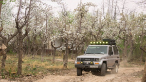9X Việt Nam phượt 15.000km sang Trung Quốc bằng Toyota Land Cruiser 34 năm tuổi