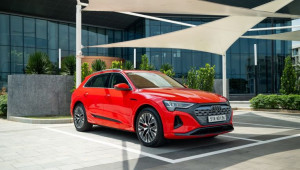 Audi Việt Nam triệu hồi 6 xe e-tron và 3 xe Q8 e-tron để kiểm tra hệ thống phanh