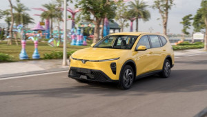 VinFast bán ra 196.919 ô tô điện trong năm 2025, gấp đôi số lượng xe bàn giao năm 2024