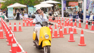 Người dân Hải Phòng, Đà Nẵng “đổi xe xăng, lấy xe máy điện”