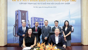 V-Green và FPT Retail hợp tác triển khai hàng nghìn điểm sạc ô tô điện và đổi pin xe máy điện