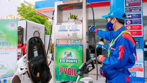Vì sao xăng E10 tại Việt Nam có nhiều mức giá khác nhau?
