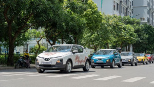 Giá xăng biến động, ô tô điện trở thành lời giải tiết kiệm cho khách Việt