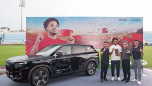 Omoda & Jaecoo bàn giao Jaecoo J7 PHEV cho cầu thủ Nguyễn Xuân Son
