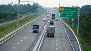 Phí cao tốc Trung Lương- Mỹ Thuận giảm tối đa gần 100.000 đồng/lượt xe, nhiều lái xe vẫn chê đắt