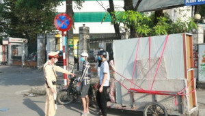 Vận động thương binh, người khuyết tật chuyển đổi xe ba bánh