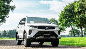 Toyota Việt Nam chính thức giới thiệu Fortuner 2022: “Lướt hành trình, đậm dấu ấn”
