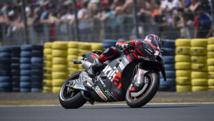 Aleix Espargaró lên bục vinh quang ở chặng GP Pháp
