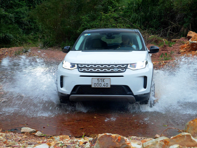 Land Rover Discovery Sport – xe dã ngoại hạng sang cho cả gia đình