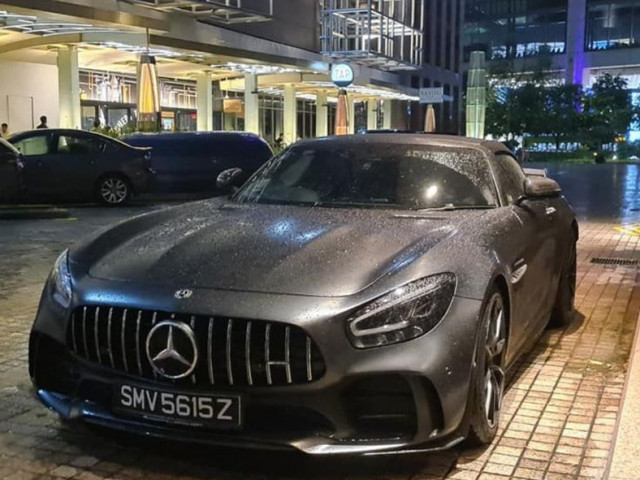 1/750 Siêu Phẩm Mercedes-Amg Gt R Roadster Bất Ngờ Về Tay Đại Gia Singapore