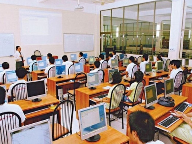 Từ 1-5, giám sát người học lý thuyết lái xe bằng camera nhận dạng