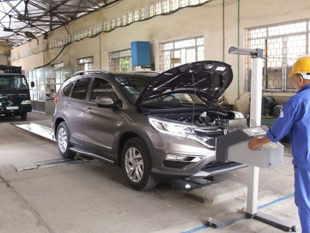 Ô tô quá hạn đăng kiểm nhưng địa phương đang trong thời gian giãn cách thì xử lý ra sao?