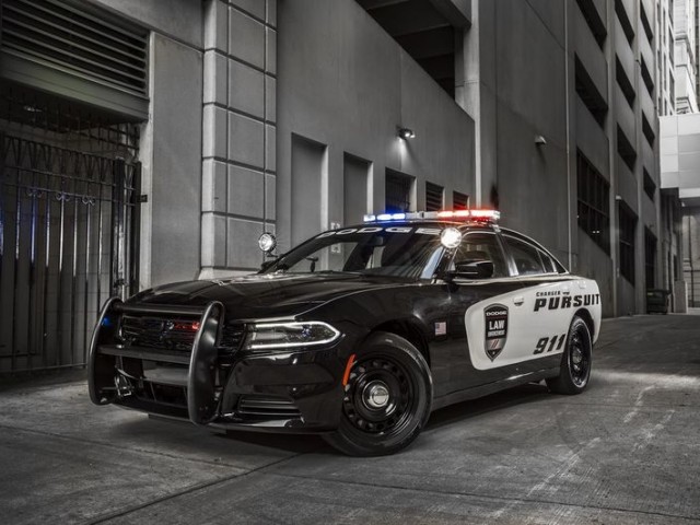 FCA tổ chức khóa học trải nghiệm xe cảnh sát Dodge Charger Pursuit