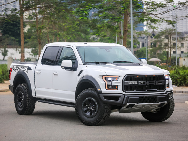 Đánh Giá Xe] Ford F150 Raptor 2019 - Siêu Bán Tải Đi Phố?