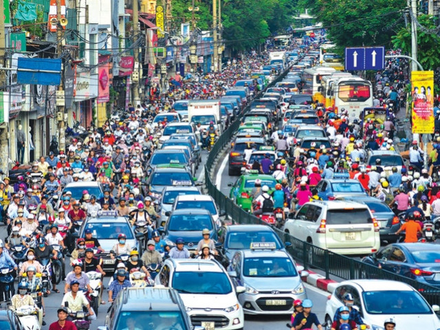 Tỉnh nào tại Việt Nam có tốc độ tăng trưởng số lượng ô tô đáng kể so với các tỉnh khác?
