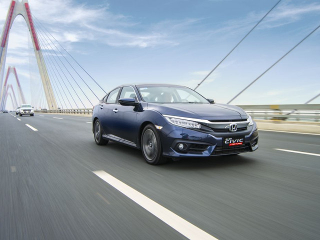 Honda Civic thế hệ mới chốt giá 950 triệu đồng tại Việt Nam